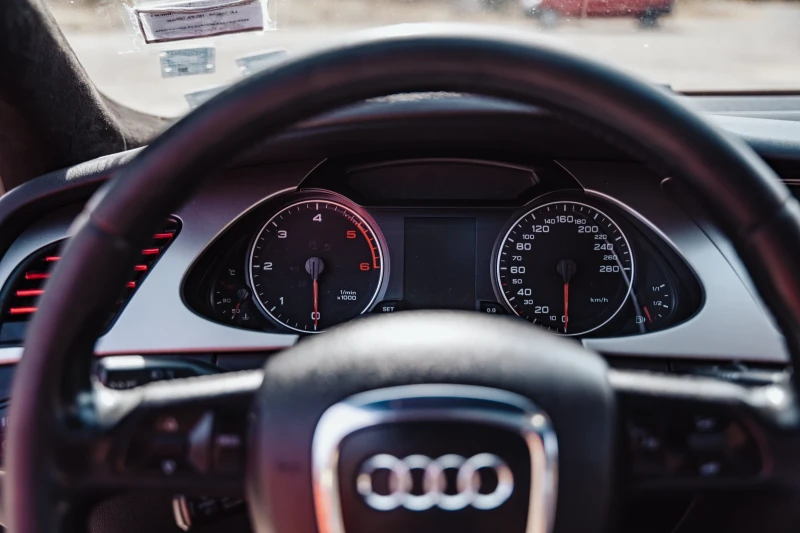 Audi A4 2.7tdi, снимка 5 - Автомобили и джипове - 52347645