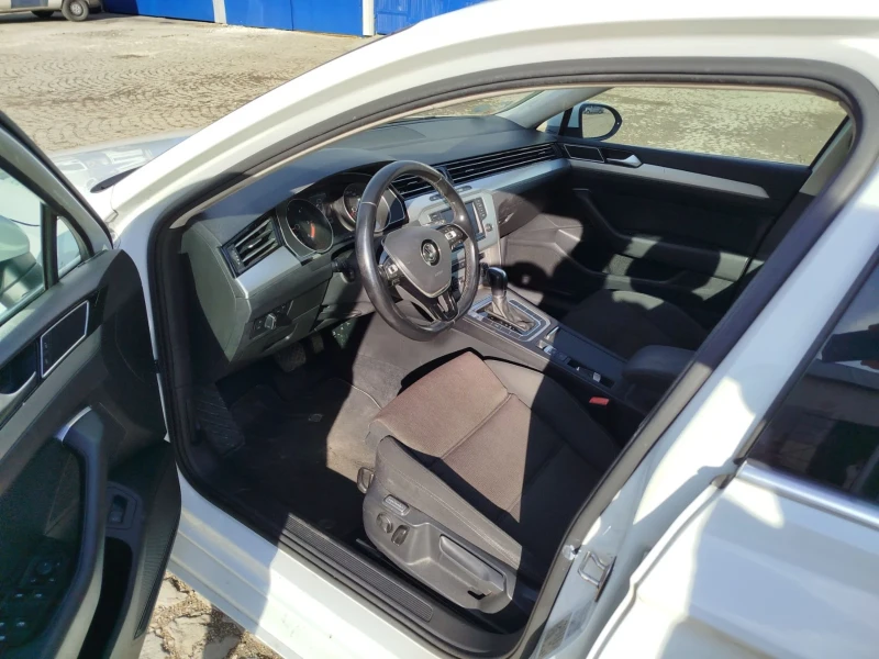 VW Passat 2.0 TDI , снимка 9 - Автомобили и джипове - 48562160