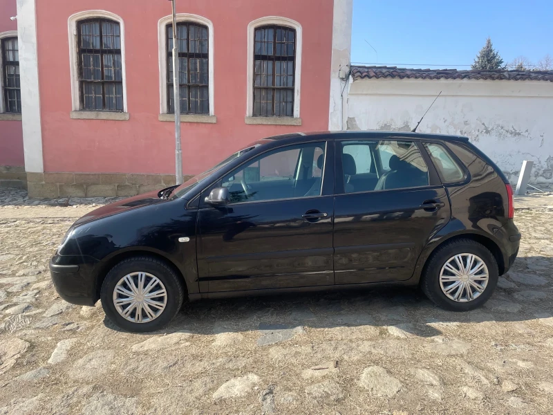 VW Polo 1.2i 75кс, снимка 2 - Автомобили и джипове - 49033140