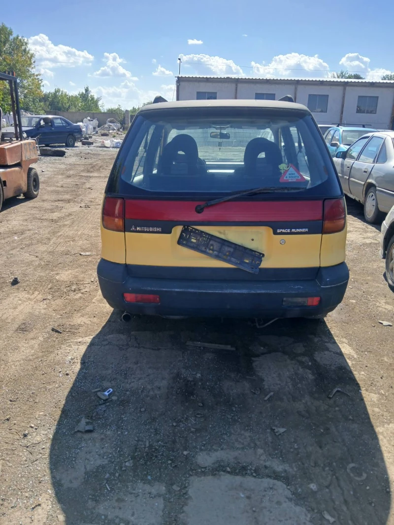 Mitsubishi Space runner, снимка 2 - Автомобили и джипове - 52005419