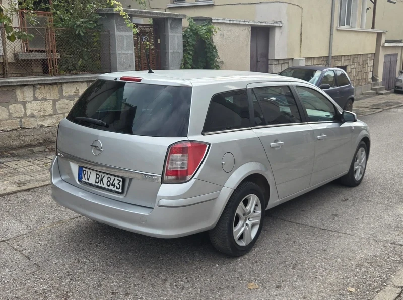 Opel Astra Германия, снимка 4 - Автомобили и джипове - 52224293
