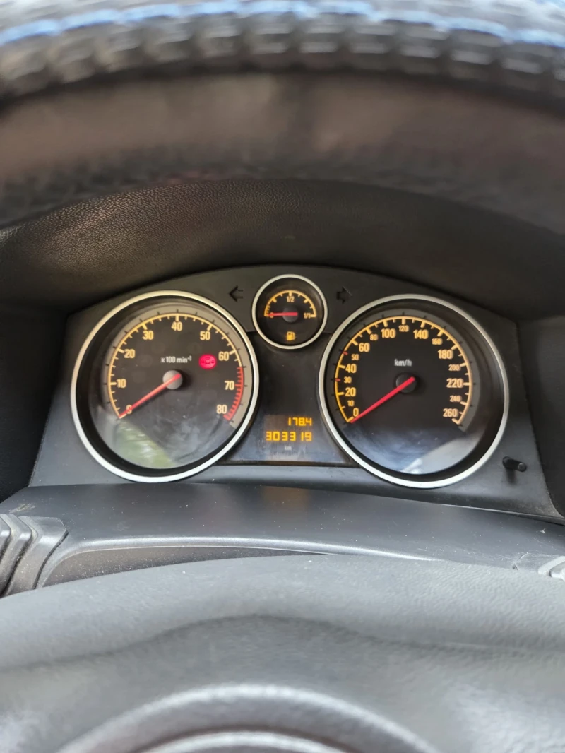 Opel Astra 1.6 , снимка 5 - Автомобили и джипове - 52804934