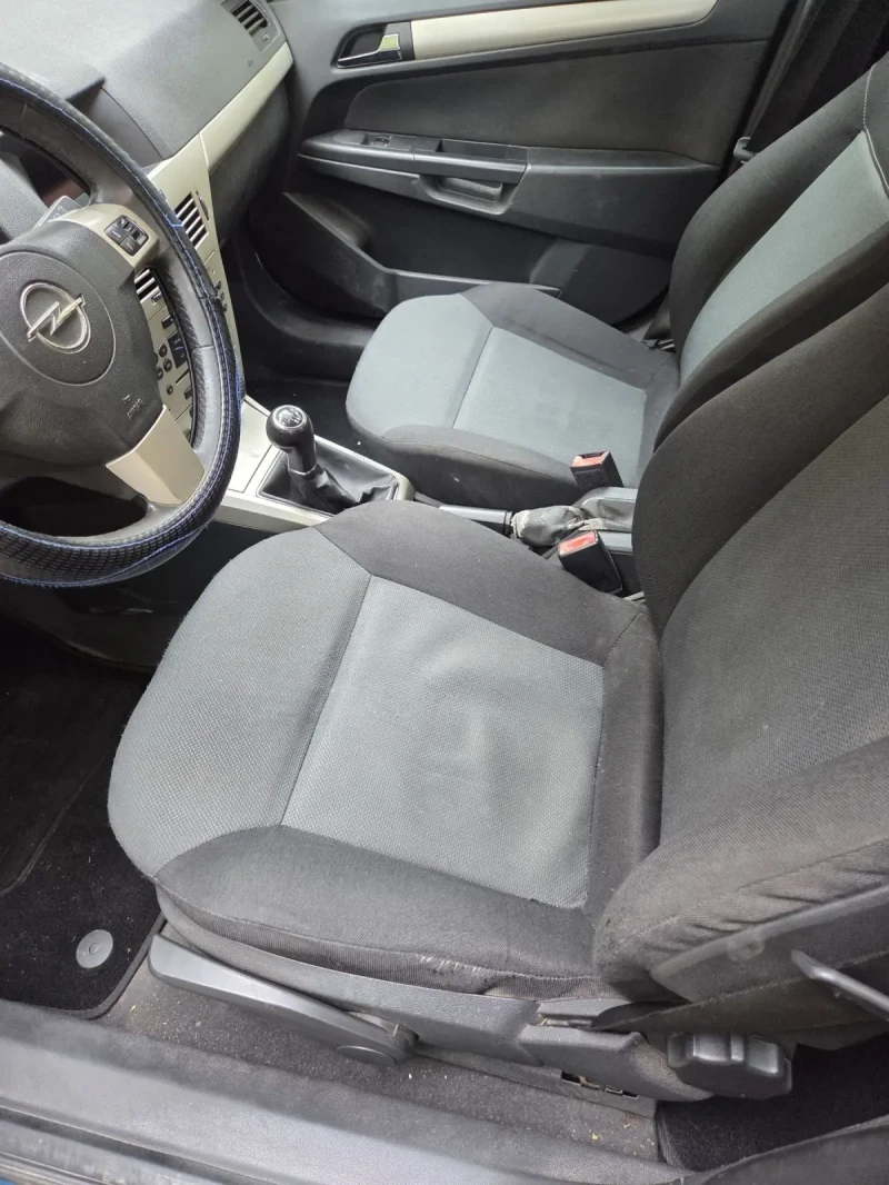 Opel Astra 1.6 , снимка 8 - Автомобили и джипове - 52804934