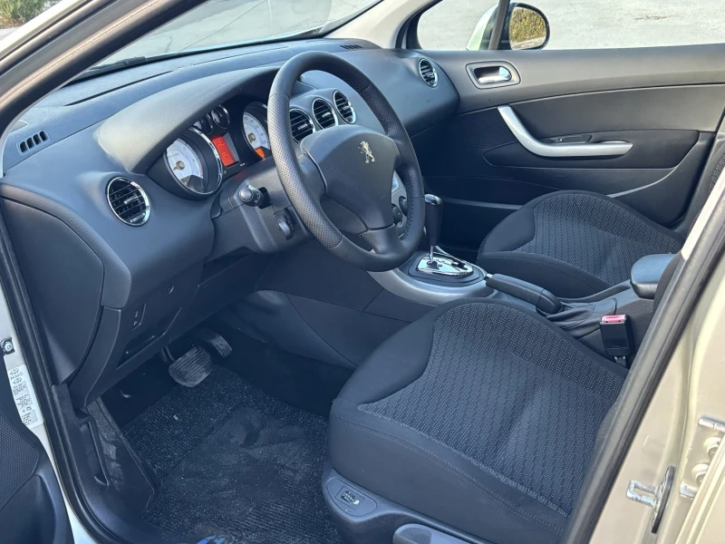 Peugeot 308, снимка 8 - Автомобили и джипове - 52424720