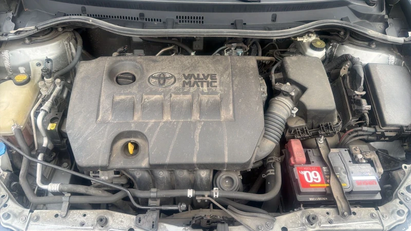Toyota Auris 1.6 бензин, 130000км, Италия, снимка 12 - Автомобили и джипове - 52802474