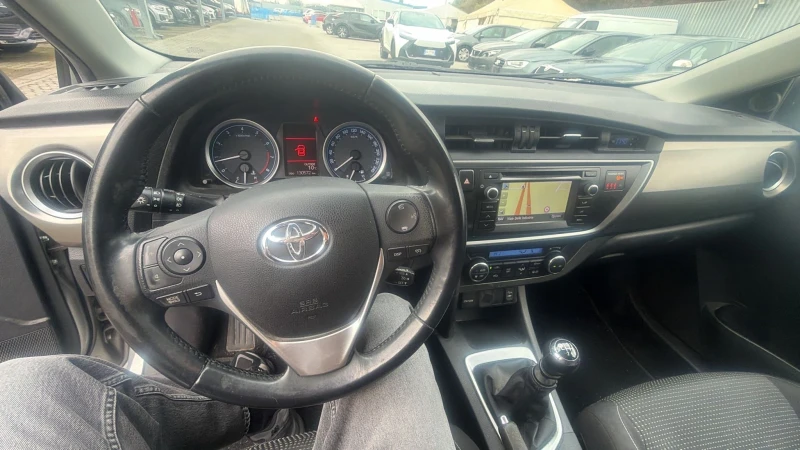 Toyota Auris 1.6 бензин, 130000км, Италия, снимка 9 - Автомобили и джипове - 52802474