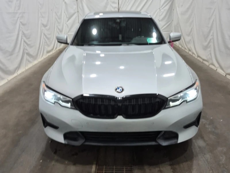 BMW 330 * 330I XDRIVE * CARFAX * , снимка 7 - Автомобили и джипове - 53027392