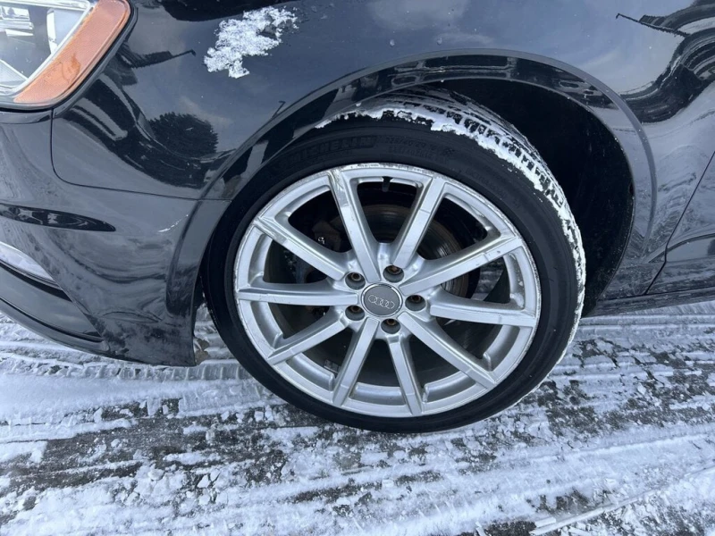 Audi A3 * АВТО КРЕДИТ* ЦЕНА ДО БГ * СЕРВИЗНА ИСТОРИЯ * , снимка 10 - Автомобили и джипове - 53499701