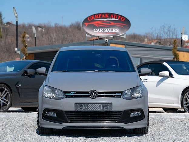 VW Polo R-Line  / 1.6 TDI / 90hp+ + / FULL, снимка 1 - Автомобили и джипове - 49394490