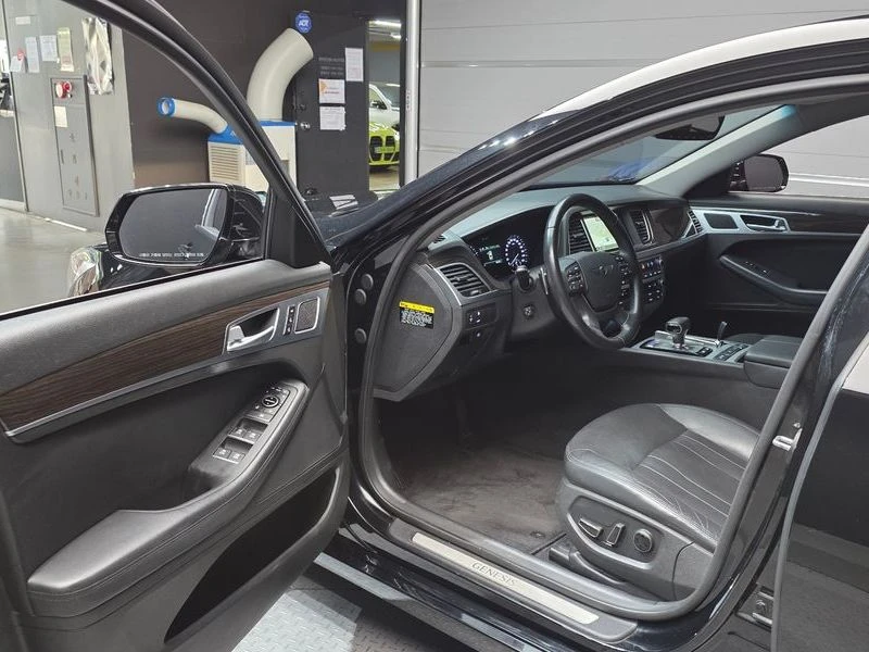 Genesis G80 3.3 Automatic, снимка 6 - Автомобили и джипове - 55598982