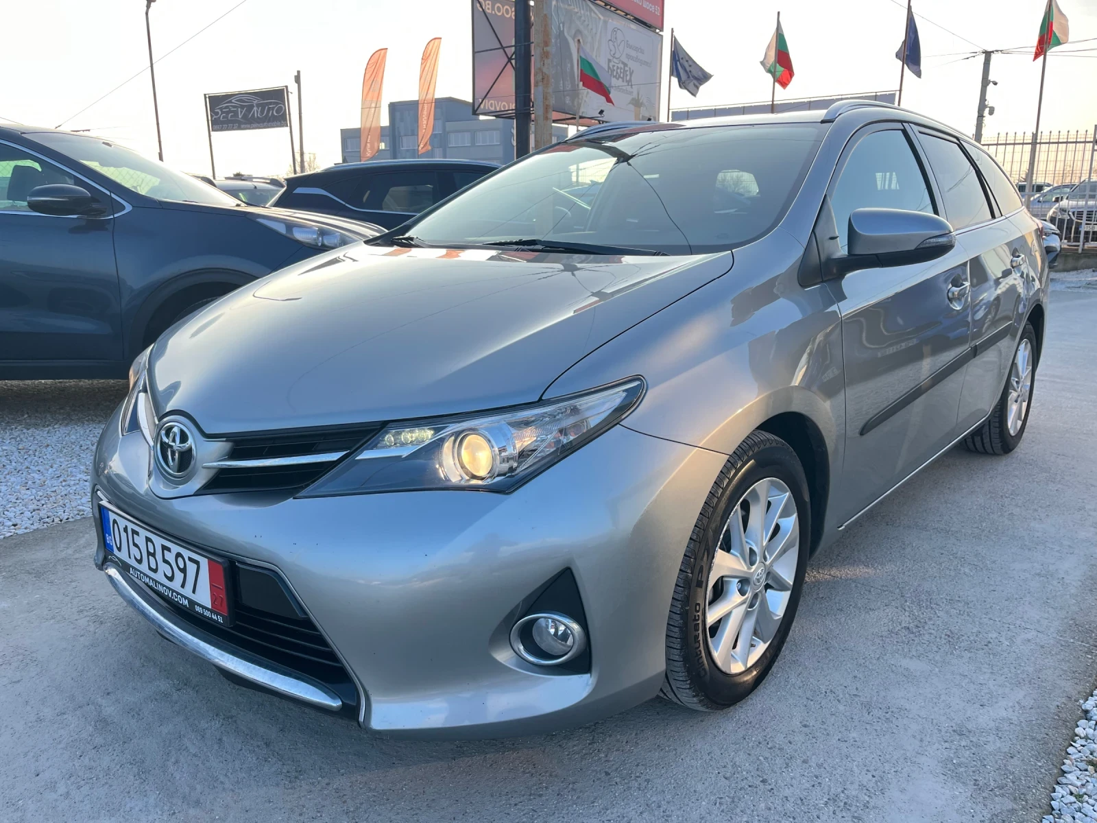 Toyota Auris 1.6 бензин, 130000км, Италия, снимка 1