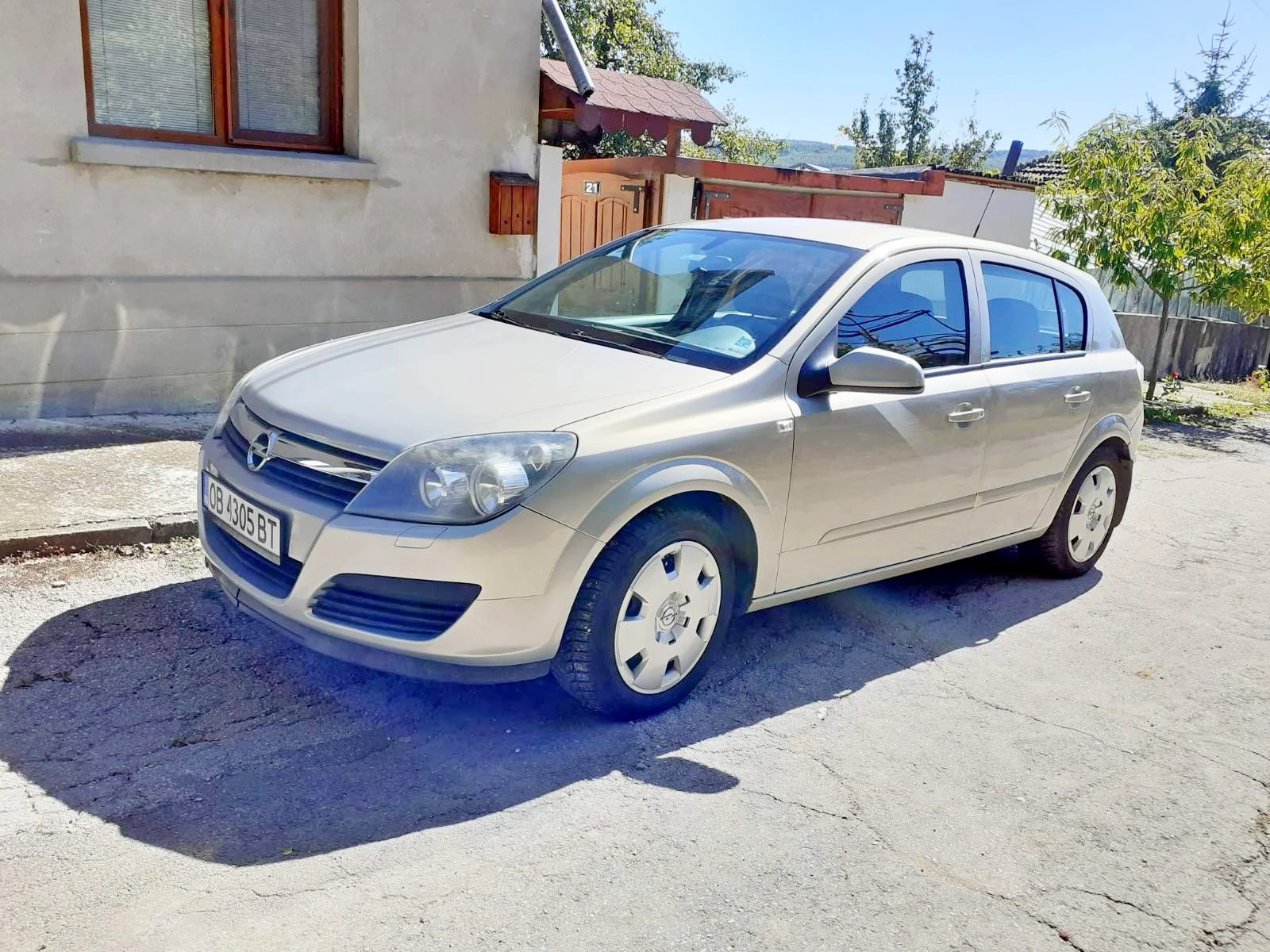 Opel Astra 1.9 CDTI - изображение 2