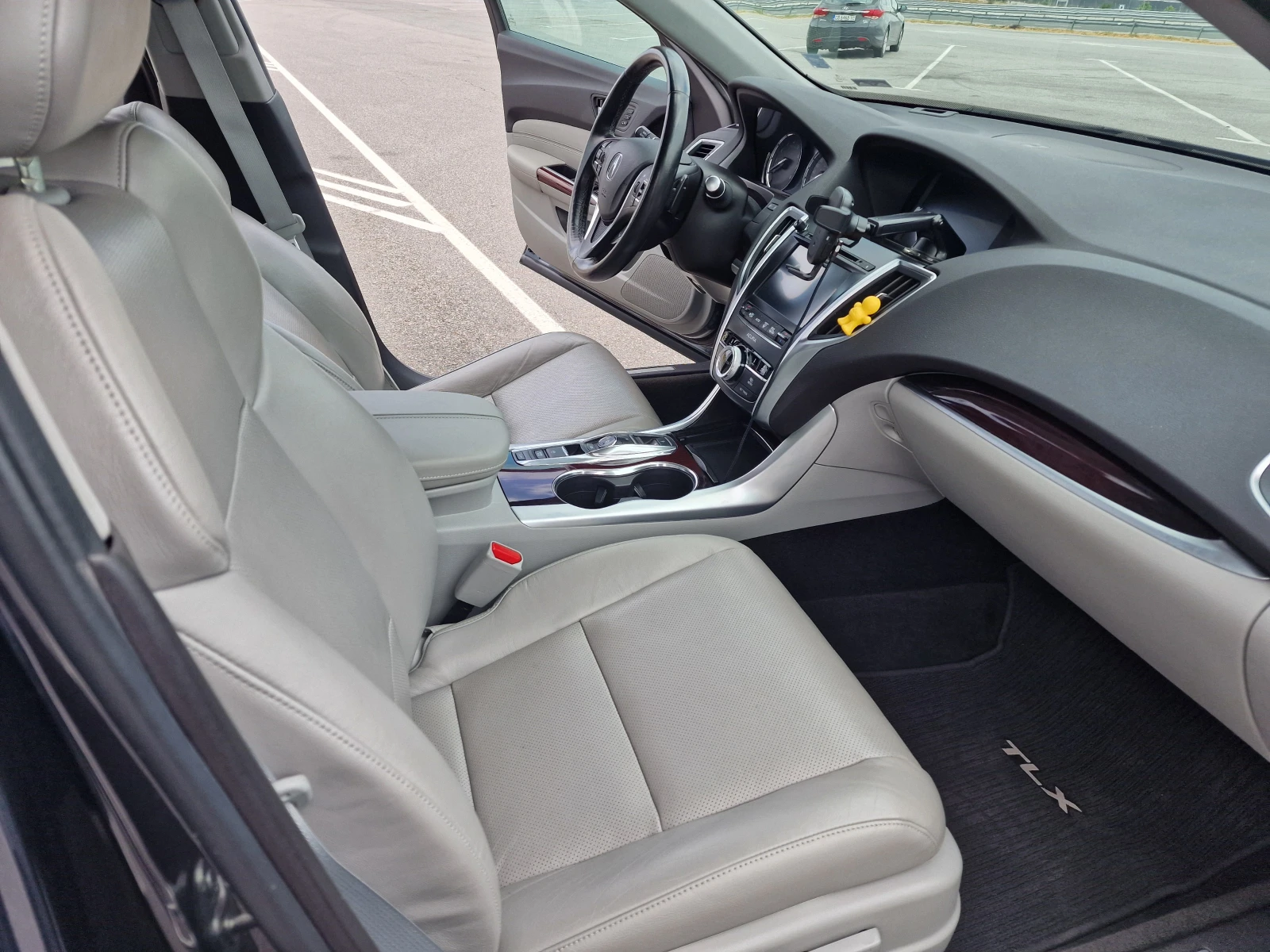 Acura TLX 3.5 V-6 9-AT SH-AWD with Advance Package - изображение 9