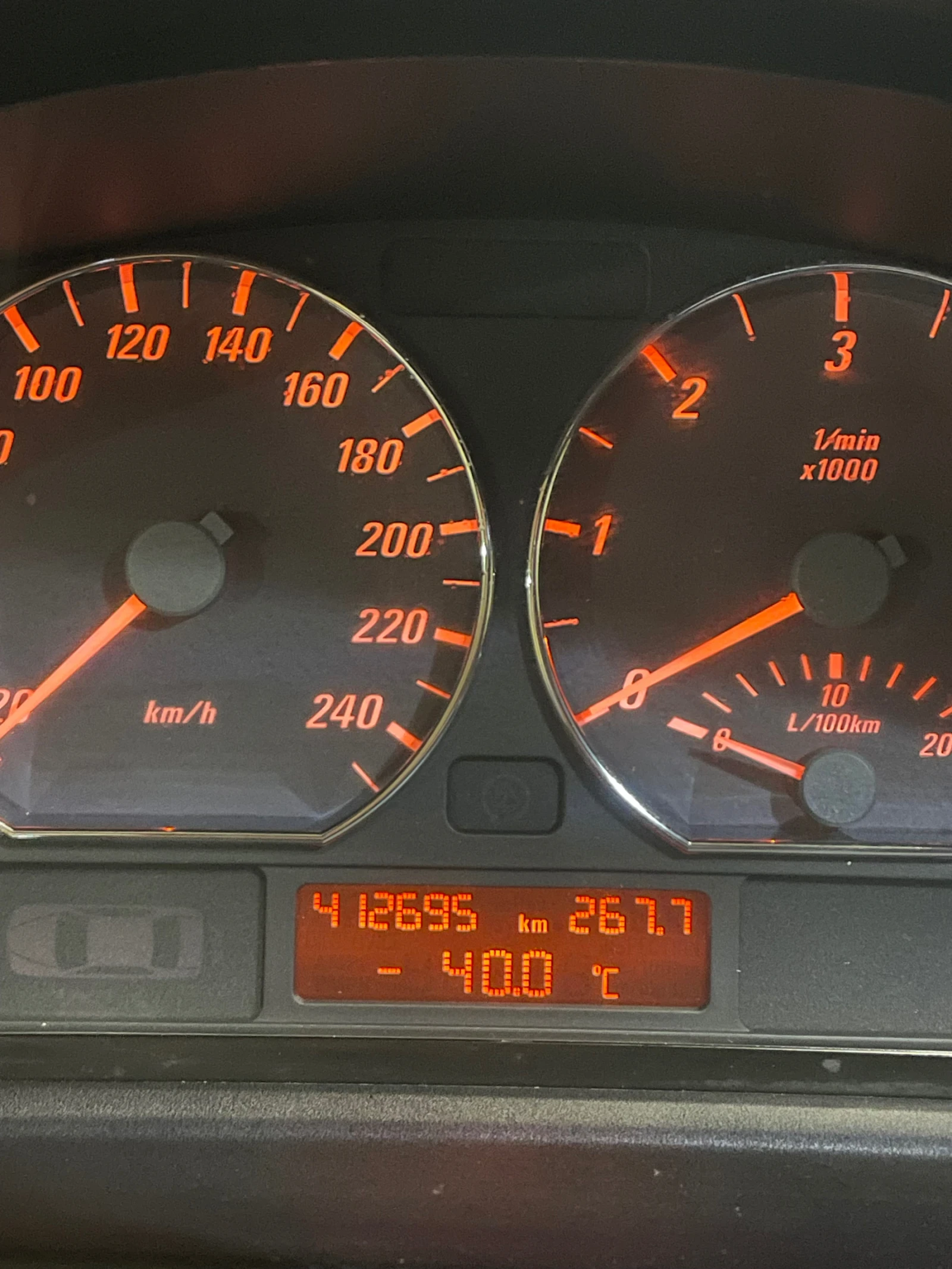 BMW 320  - изображение 6