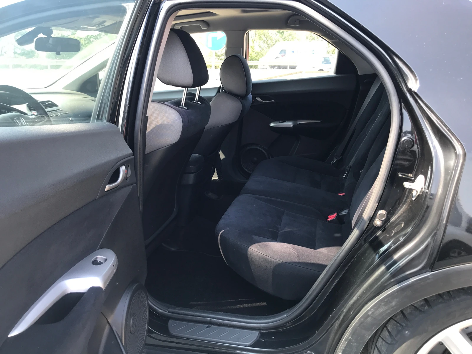 Honda Civic 2, 2 i-CTDI - изображение 7
