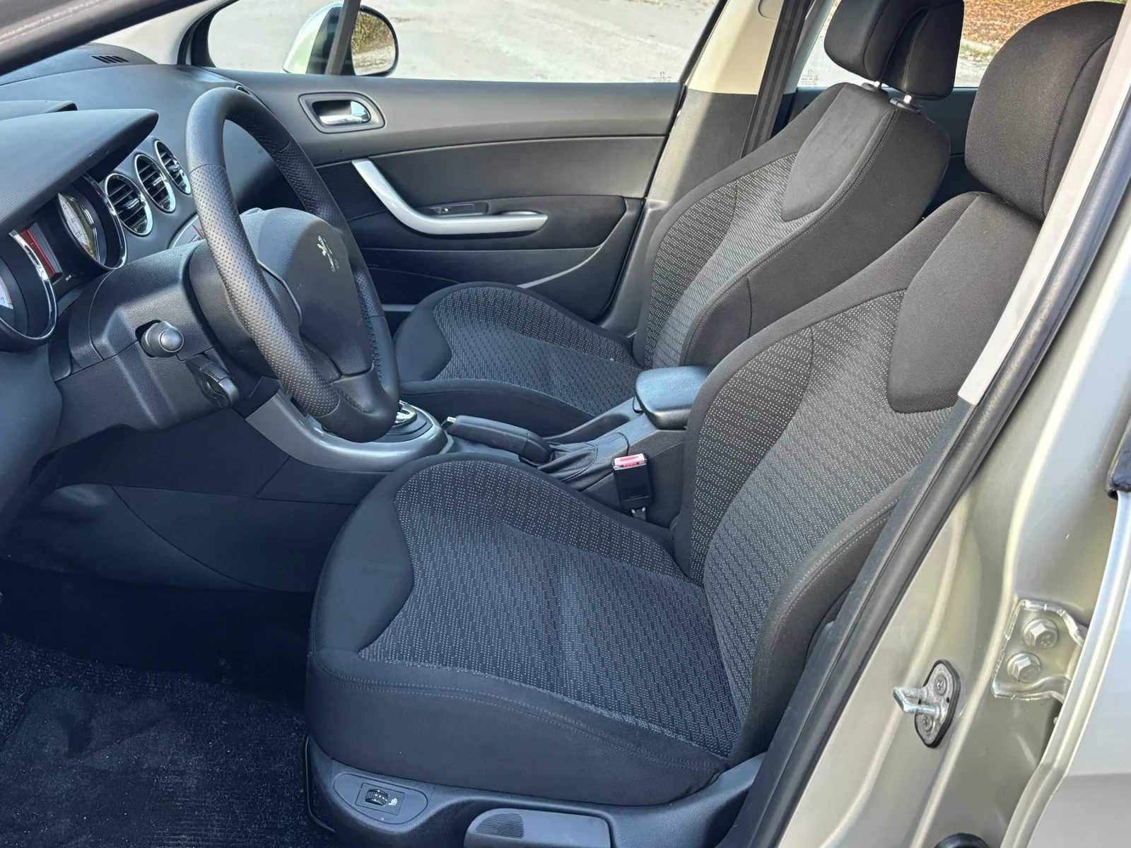 Peugeot 308  - изображение 9