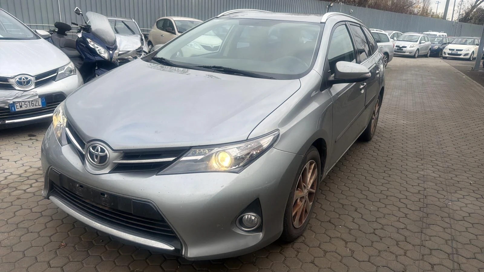Toyota Auris 1.6 ������, 130000��, ������ | Mobile.bg � ����������� 1