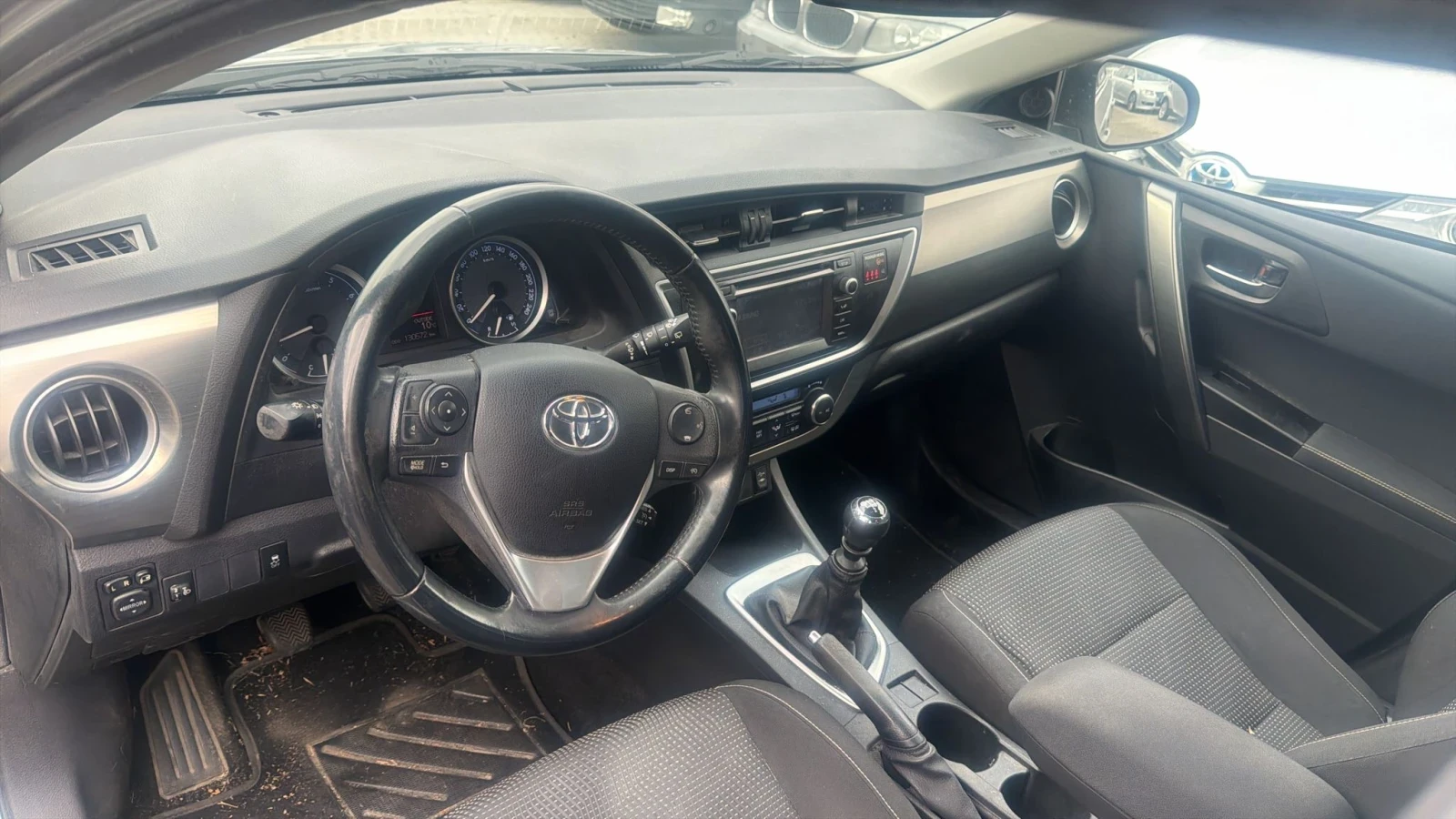 Toyota Auris 1.6 бензин, 130000км, Италия - изображение 8