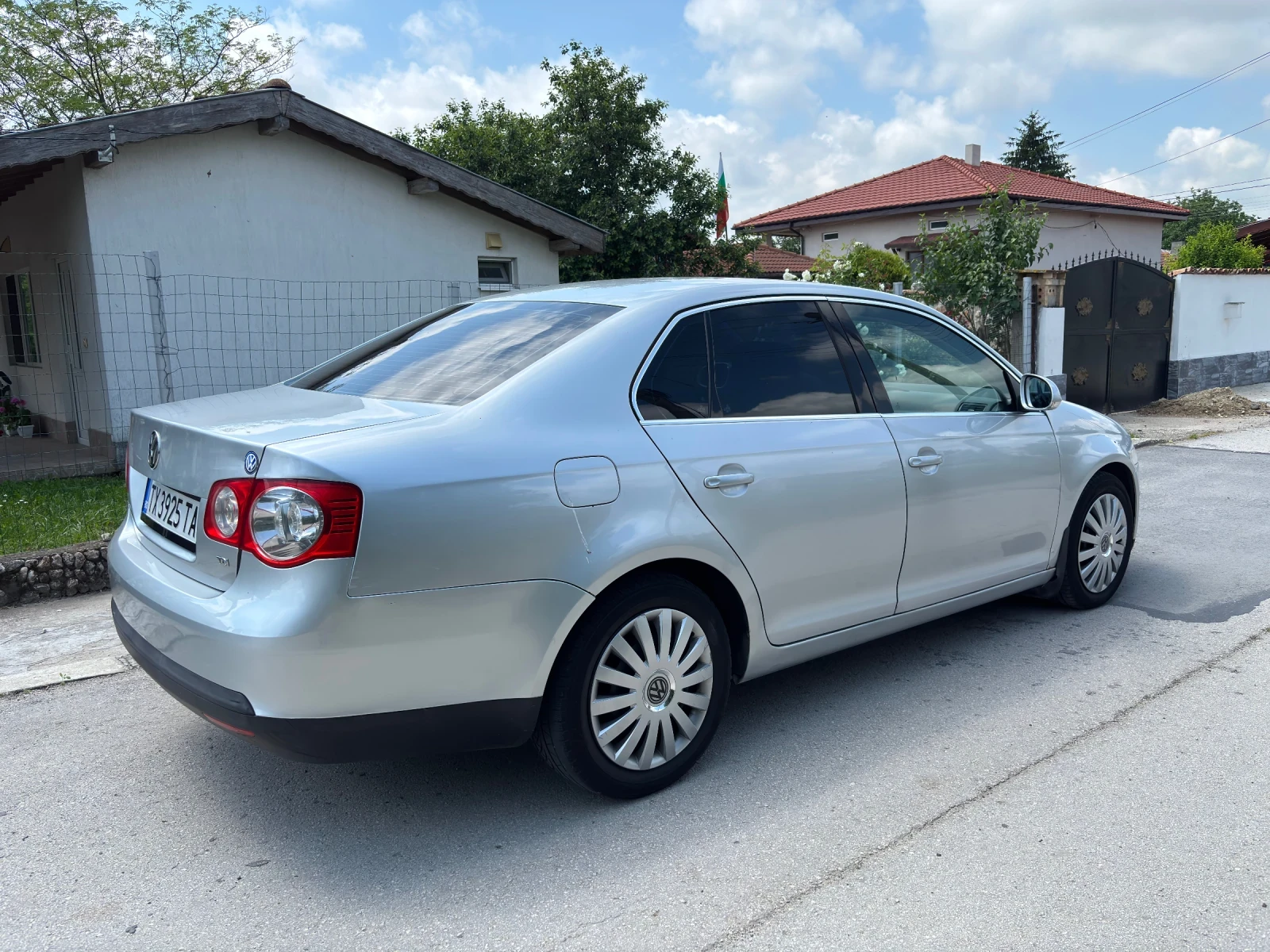 VW Jetta 1.9 TDI 105 �.� | Mobile.bg � ����������� 6