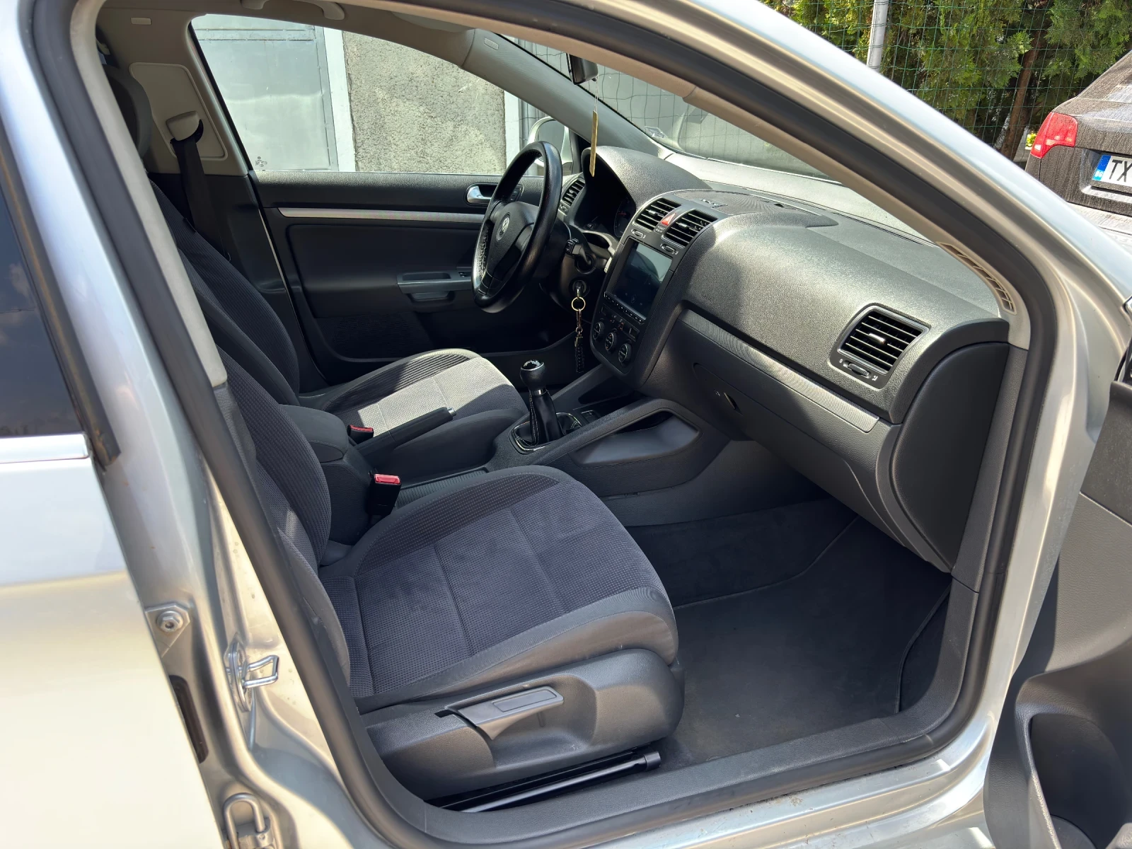 VW Jetta 1.9 TDI 105 �.� | Mobile.bg � ����������� 7