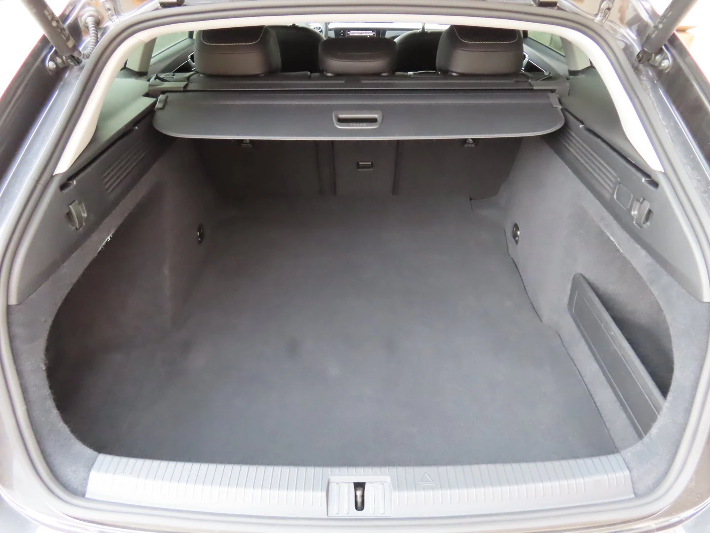VW Arteon Elegance 2.0 TDI SCR DSG | Mobile.bg � ����������� 4