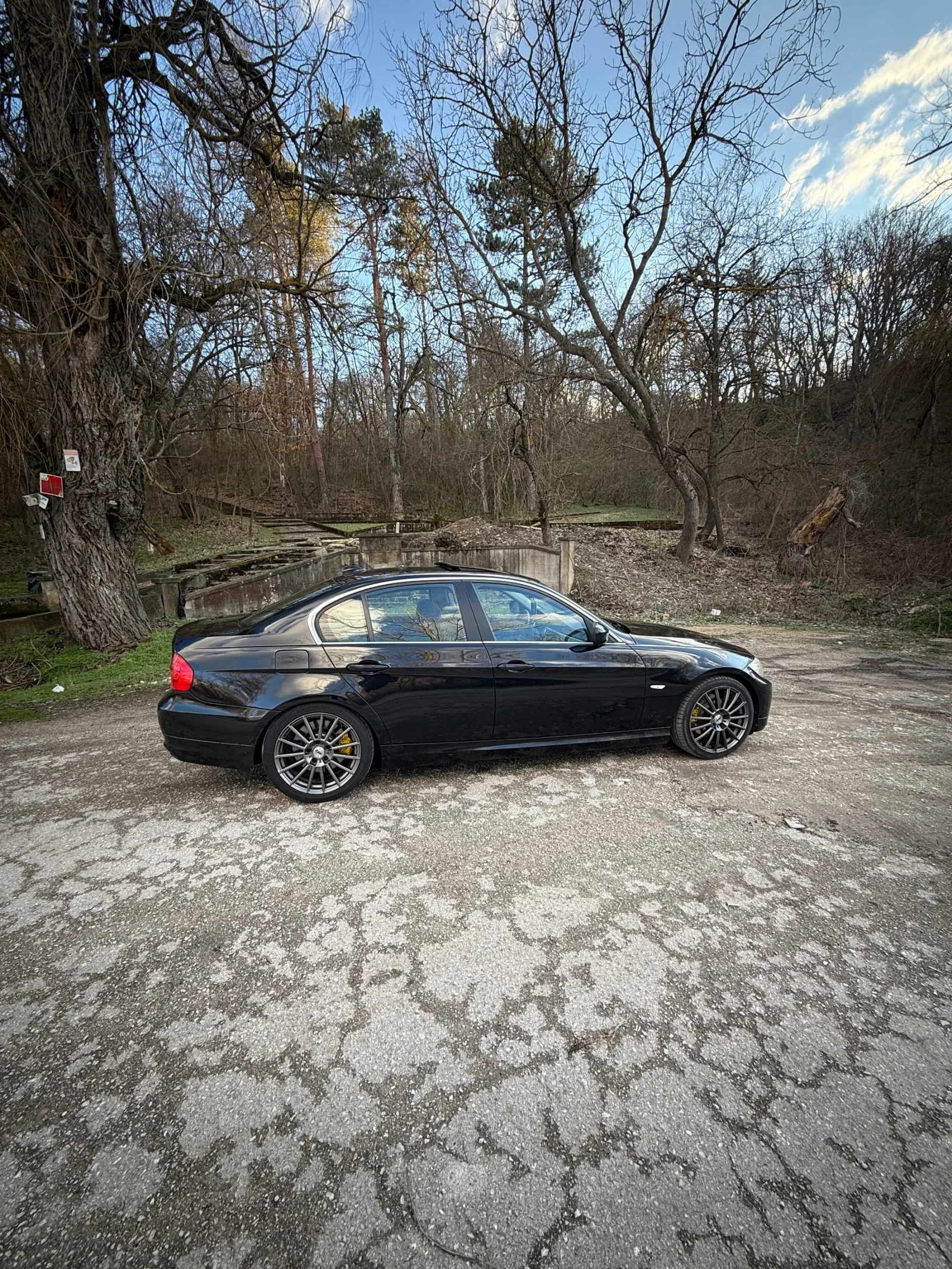 BMW 330 e90 Facelift  - изображение 5