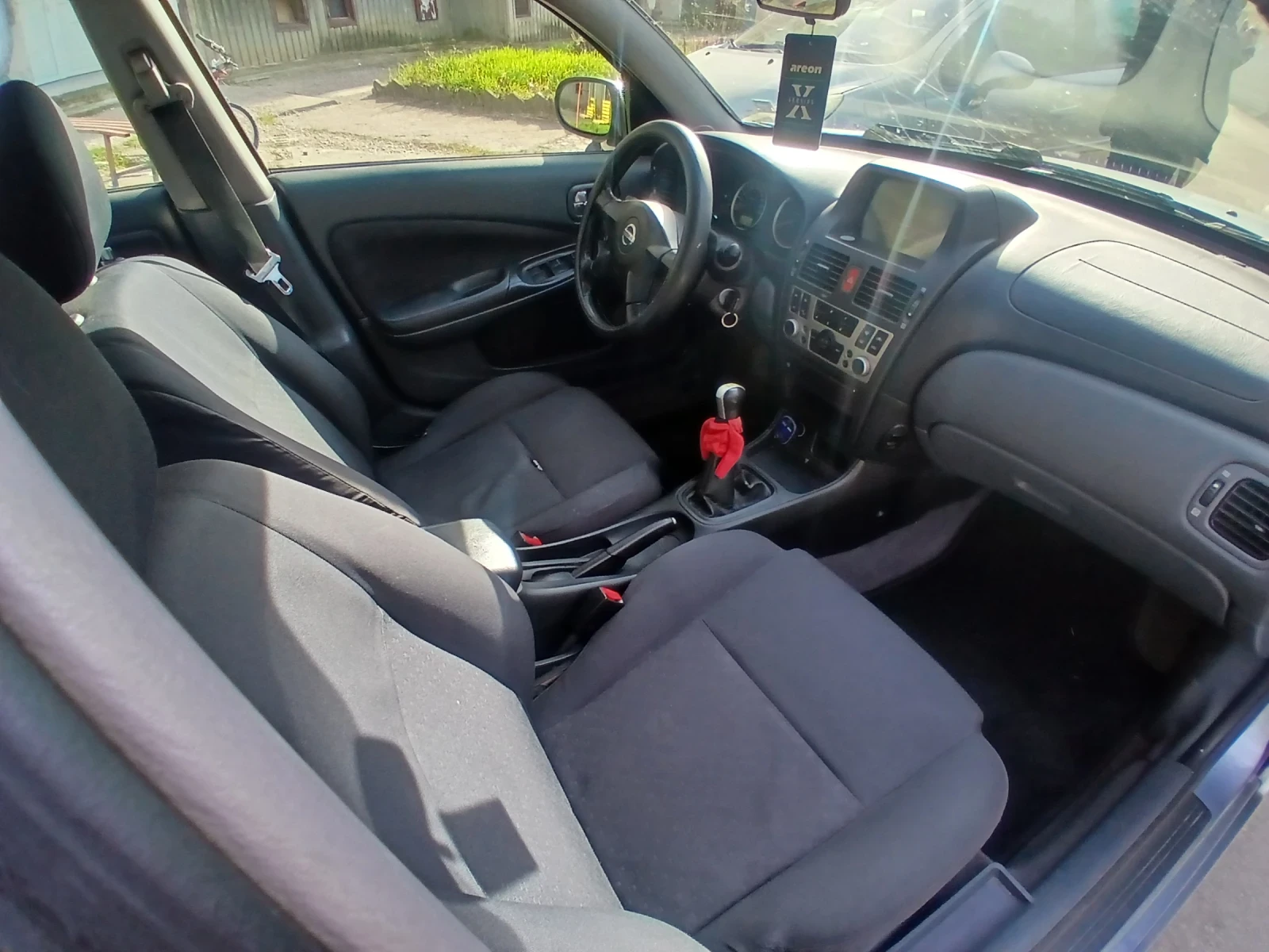 Nissan Almera, снимка 5 - Автомобили и джипове - 53756732