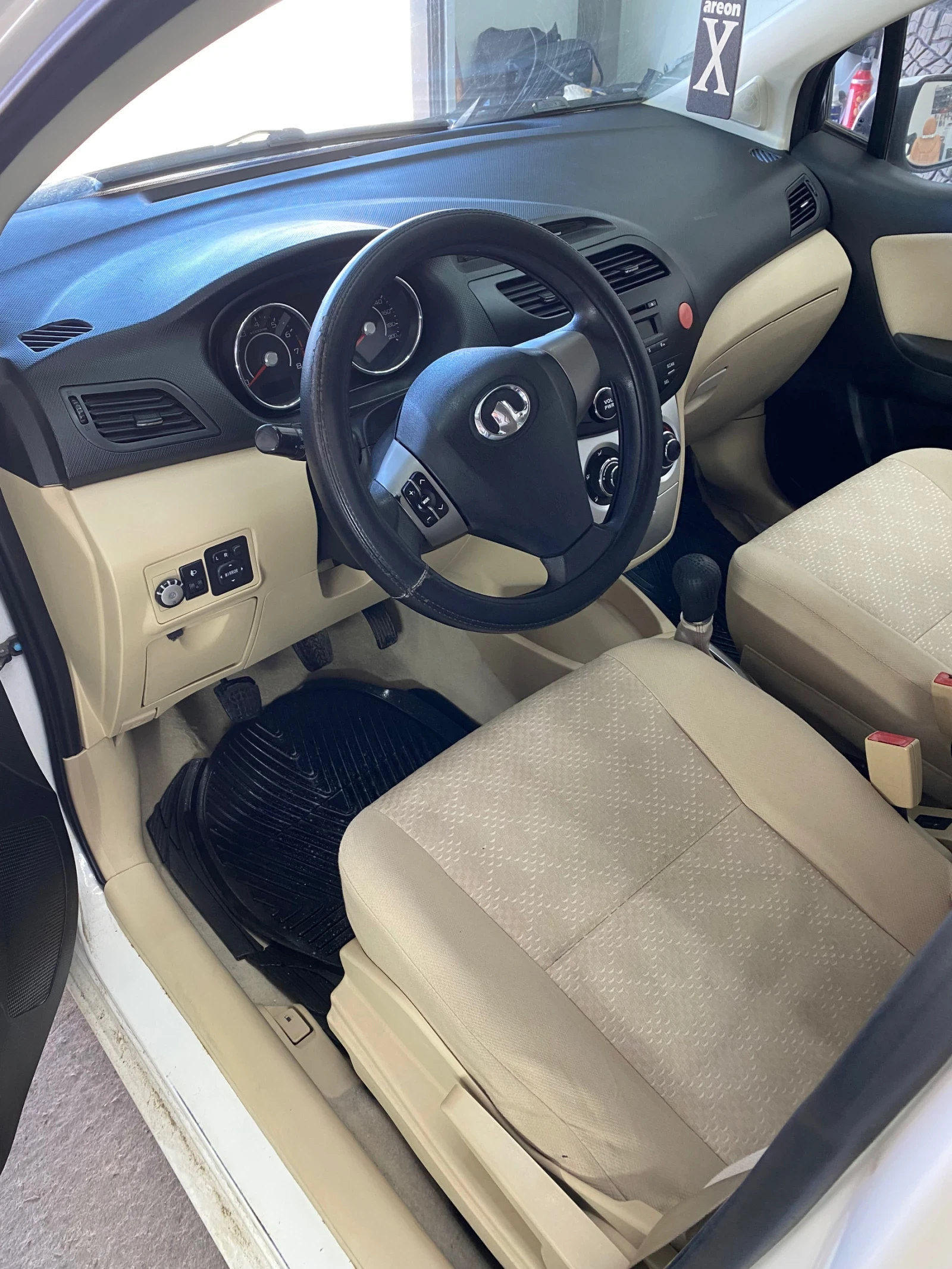 Great Wall Voleex C10, снимка 9 - Автомобили и джипове - 53828086