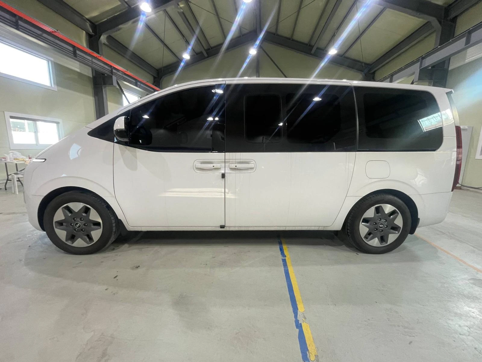 Hyundai Staria 3.5 LPG ! 8+ 1 ! Modern ! | Mobile.bg � ����������� 4