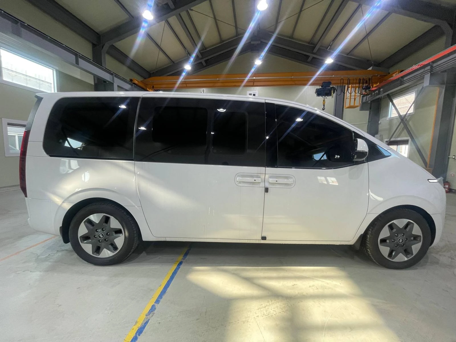 Hyundai Staria 3.5 LPG ! 8+ 1 ! Modern ! | Mobile.bg � ����������� 5
