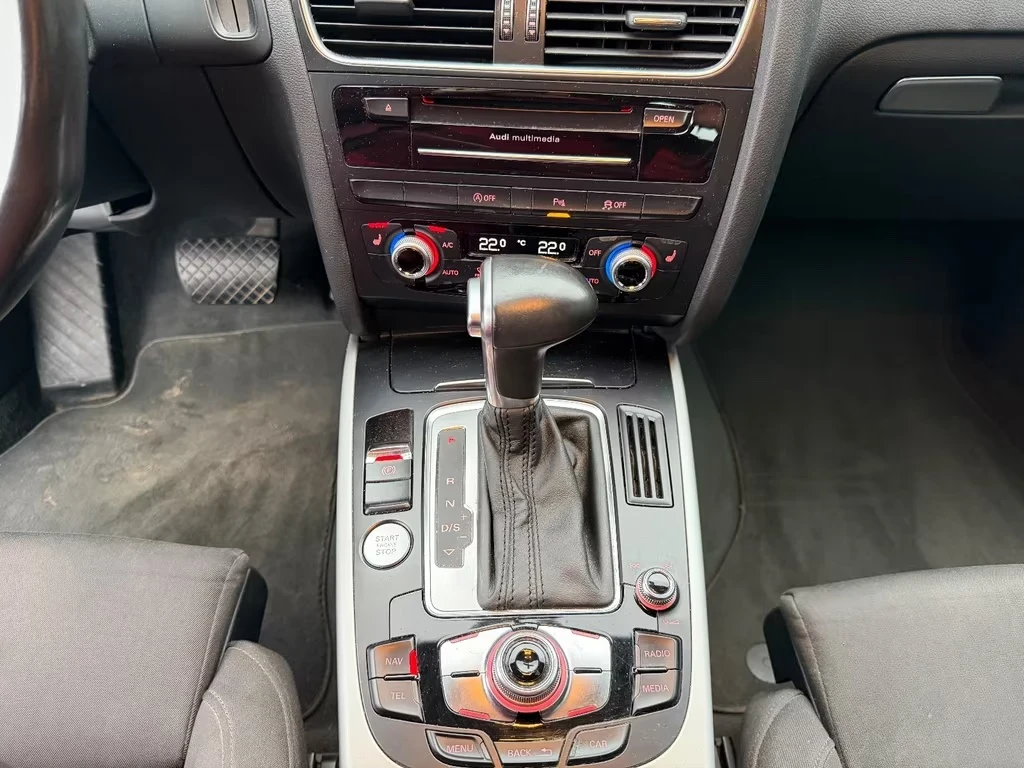 Audi A5 Sportback 1.8 TFSI S-LINE Aut. 177ps DK, снимка 17 - Автомобили и джипове - 54176945