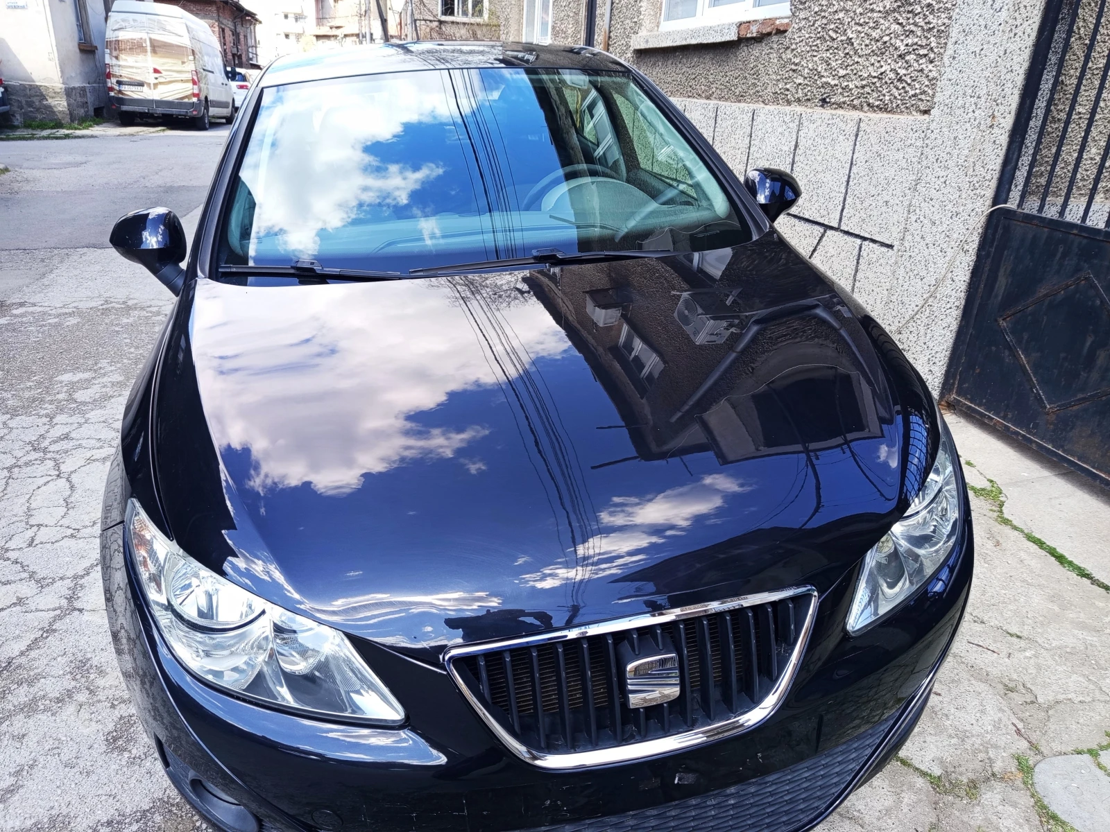Seat Ibiza 1.4, снимка 7 - Автомобили и джипове - 54714618