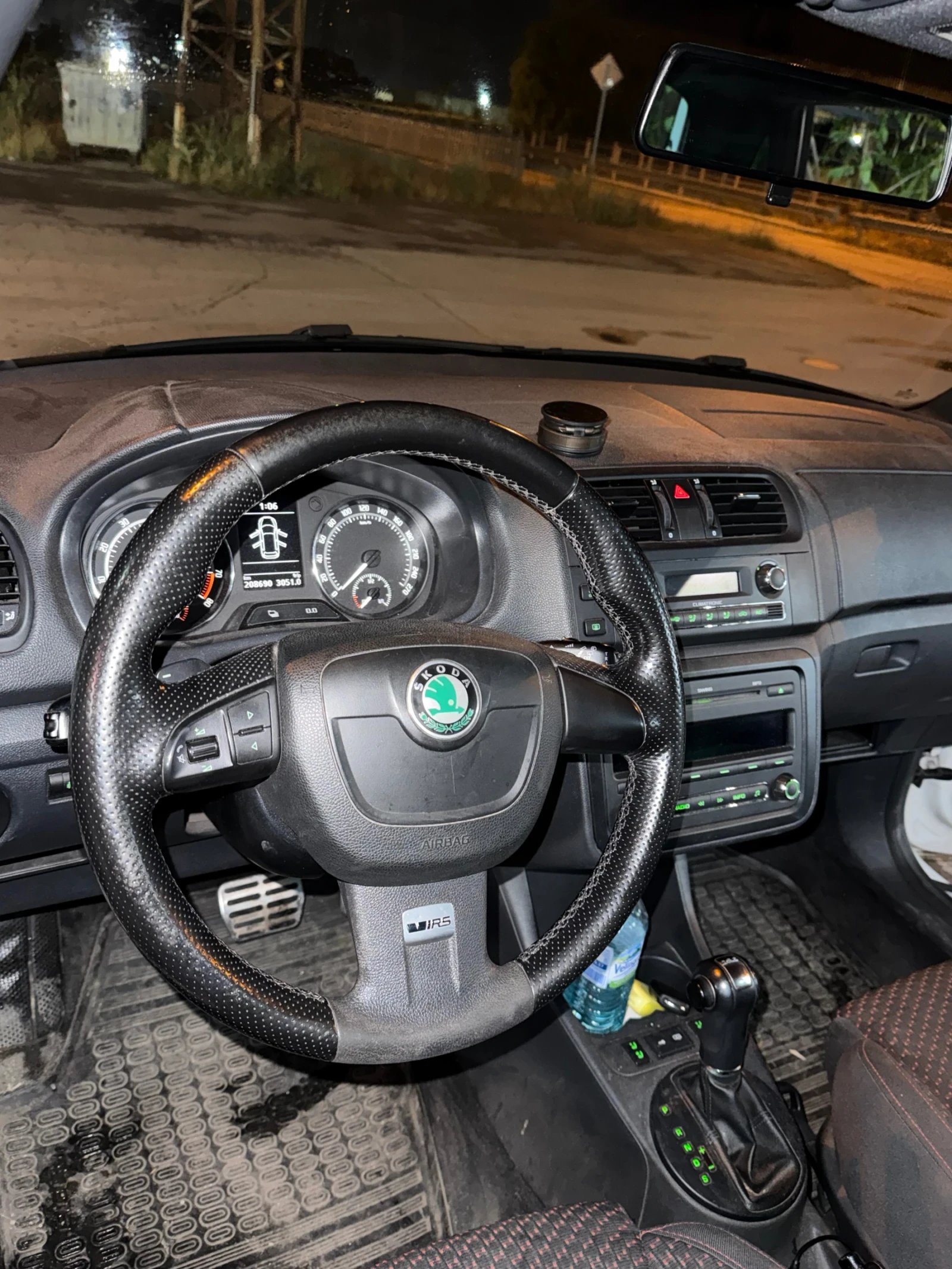 Skoda Fabia, снимка 6 - Автомобили и джипове - 55126915