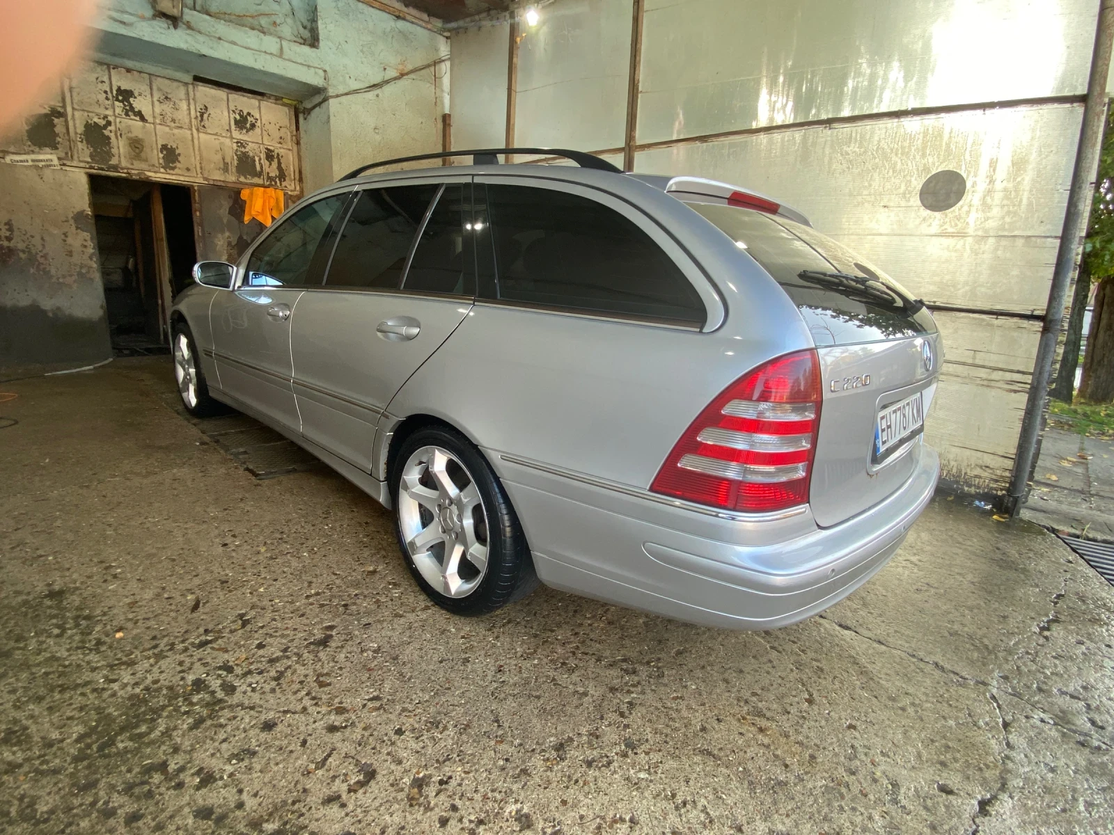 Mercedes-Benz C 220 CDI 150kc, снимка 2 - Автомобили и джипове - 55731958