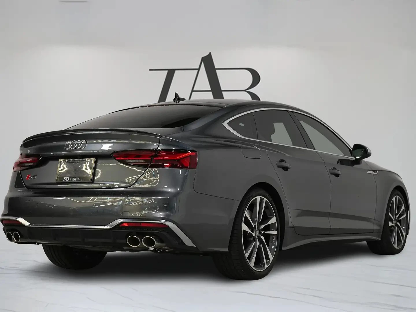 Audi S5 SPORTBACK PROGRESSIV ЦЕНА ДО БЪЛГАРИЯ АВТОКРЕДИТ, снимка 3 - Автомобили и джипове - 55927381