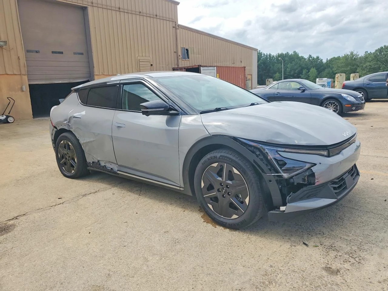 Kia EV6 LONG RANGE* RWD* КОЖА* ПОДГРЕВ* КАМЕРА* , снимка 4 - Автомобили и джипове - 56074974
