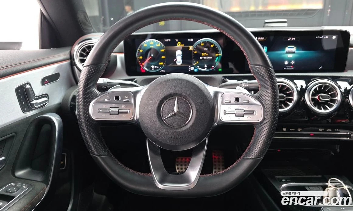 Mercedes-Benz CLA CLA250 4MATIC, снимка 13 - Автомобили и джипове - 56117167
