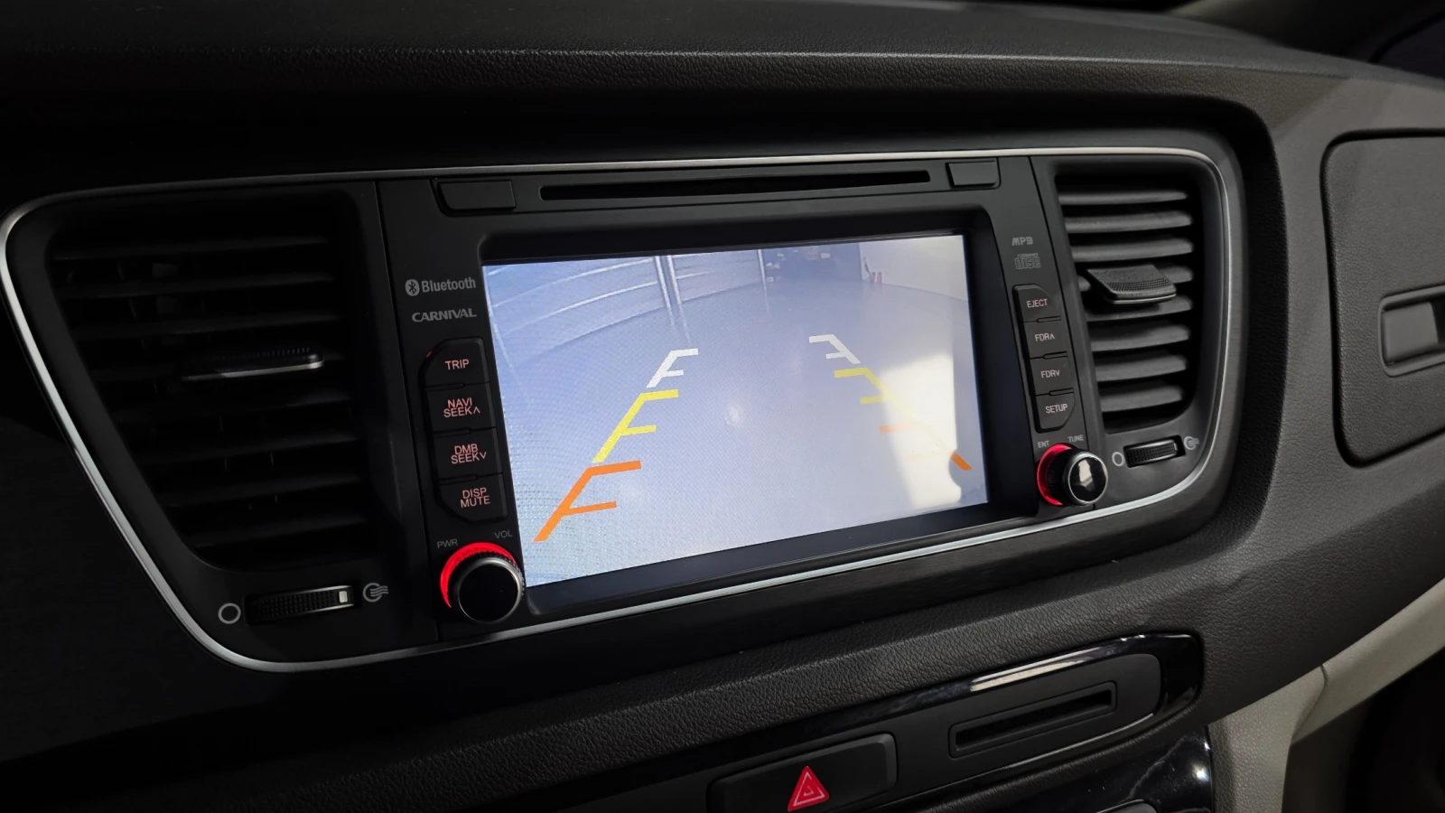 Kia Carnival ������ ����* encareu.com | Mobile.bg � ����������� 16