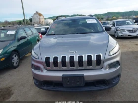 Jeep Cherokee 2.4L I-4 VVT, 184HP 4X4 Drive, снимка 12