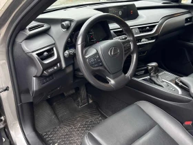 Lexus UX 250h  HUD / DISTRONIC / 2 КЛЮЧА - 24100 € - 29398110 7