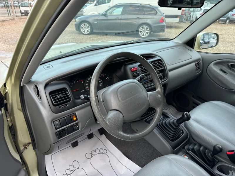 Suzuki Grand vitara 2.5i V6 156ks, снимка 7 - Автомобили и джипове - 48590417