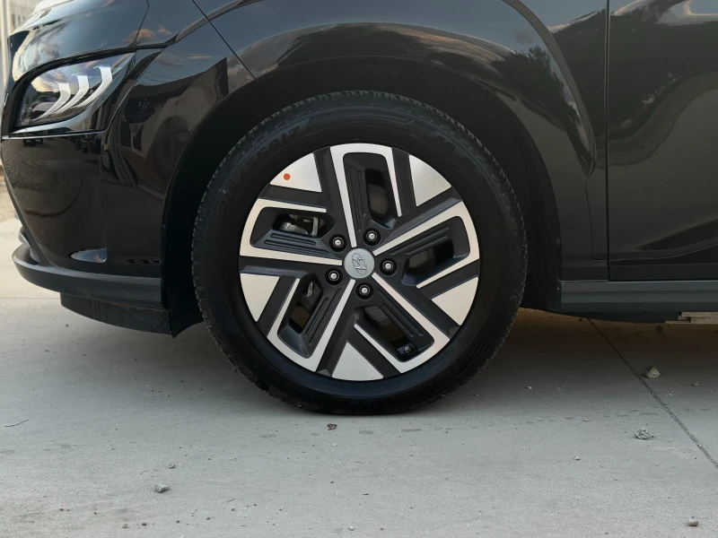 Hyundai Kona 64 kWh Face/12000км/Термопомпа/Head-up/Лизинг, снимка 17 - Автомобили и джипове - 50527783