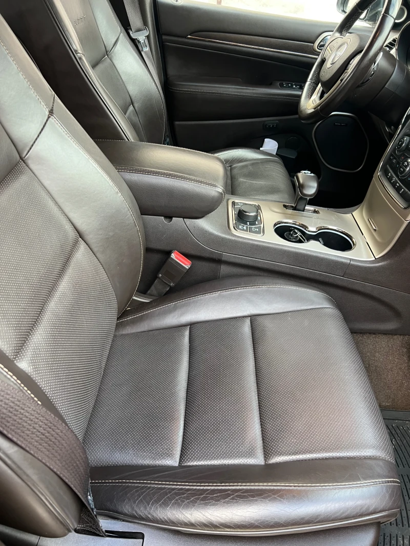 Jeep Grand cherokee, снимка 9 - Автомобили и джипове - 52908407