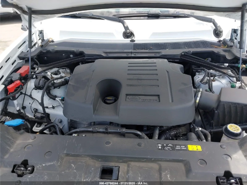 Land Rover Defender 130 P300 S, снимка 10 - Автомобили и джипове - 52963481