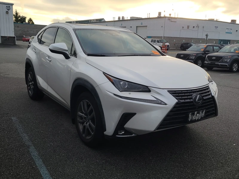 Lexus NX 300h * * CARFAX * * АВТО КРЕДИТ * * , снимка 2 - Автомобили и джипове - 53136904