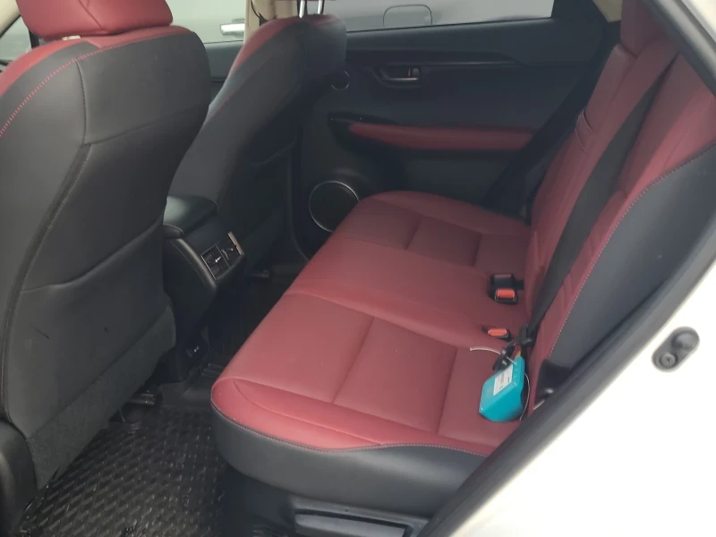 Lexus NX 300h * * CARFAX * * АВТО КРЕДИТ * * , снимка 10 - Автомобили и джипове - 53136904