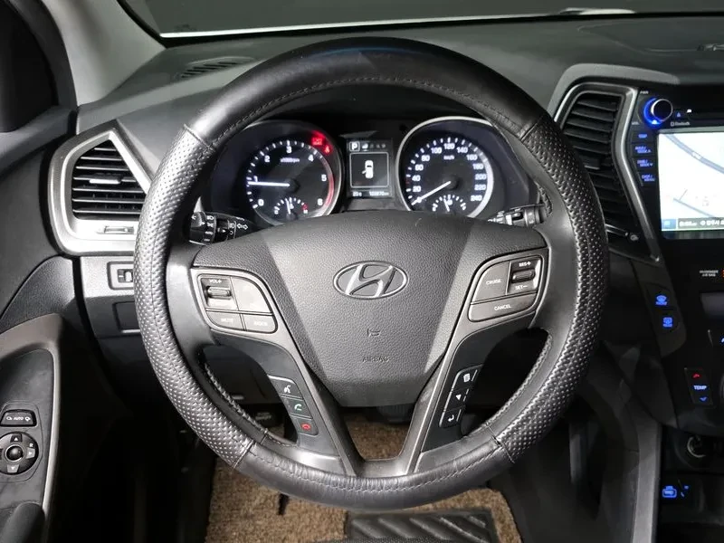 Hyundai Santa fe 2.0, снимка 13 - Автомобили и джипове - 54256627