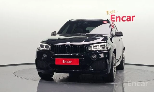 BMW X5 40d xDrive M| HARMAN K| 360| HEAD UP| ОБДУХ| ПАМЕТ, снимка 3 - Автомобили и джипове - 55888533
