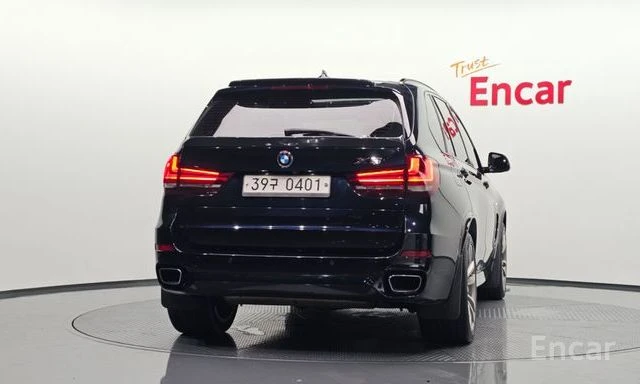 BMW X5 40d xDrive M| HARMAN K| 360| HEAD UP| ОБДУХ| ПАМЕТ, снимка 4 - Автомобили и джипове - 55888533