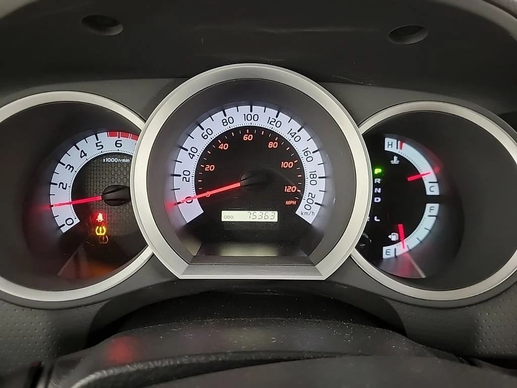 Toyota Tacoma * CREW CAB SHORT BED * CARFAX * БЕЗ ПЪРВОНАЧАЛНА В - изображение 10